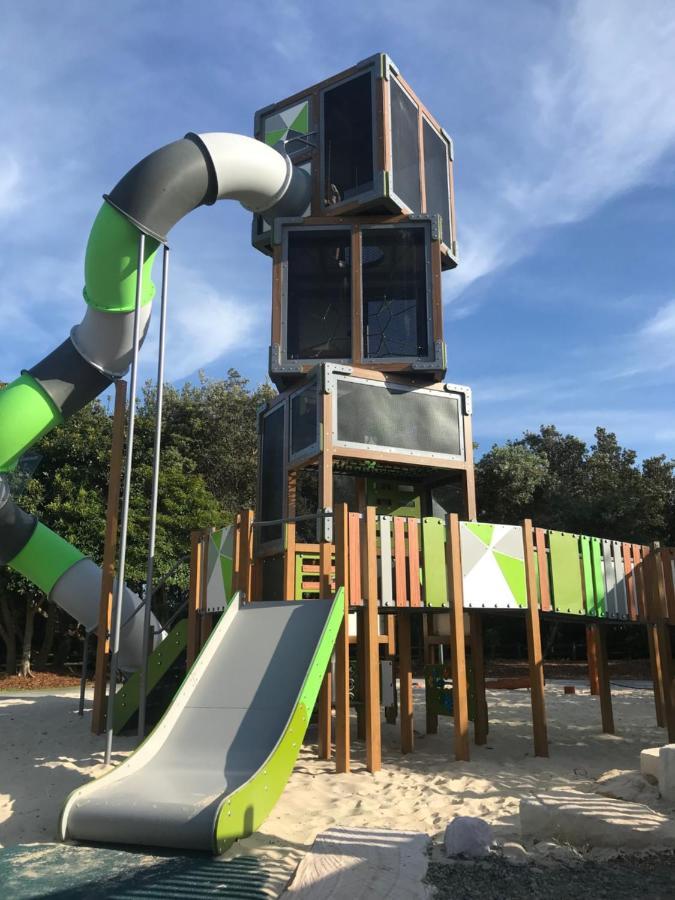 פורסטר Sunrise Luxury Apartments מראה חיצוני תמונה